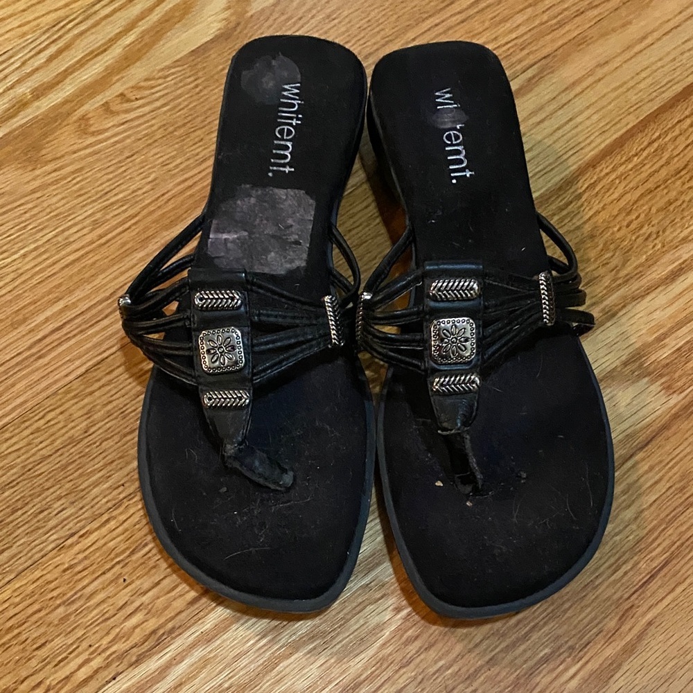 White Mountain Black Strappy Sandals
